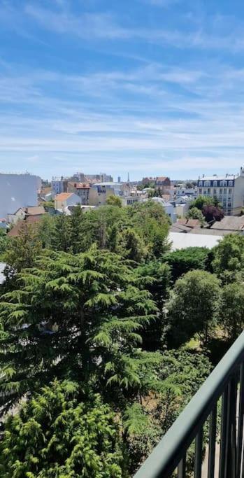 Appartement spacieux rénové - 11 min de Paris Bois-Colombes Exterior foto